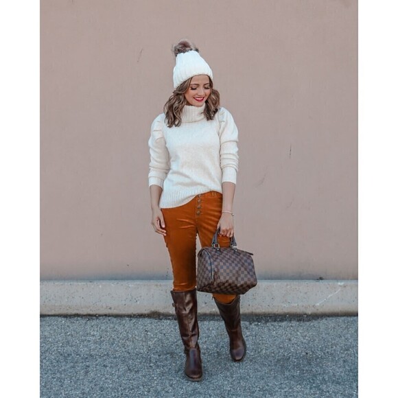 Cabi Tuck Turtleneck Puff Sleeve Soft Sweater Pearl Off White Blogger Fave L - Picture 1 of 7